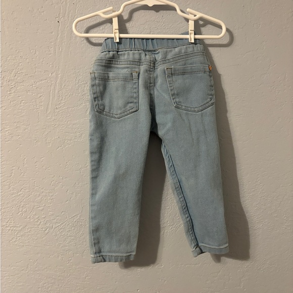 Light wash toddler Vince camuto jeggings 2t - Picture 2 of 7